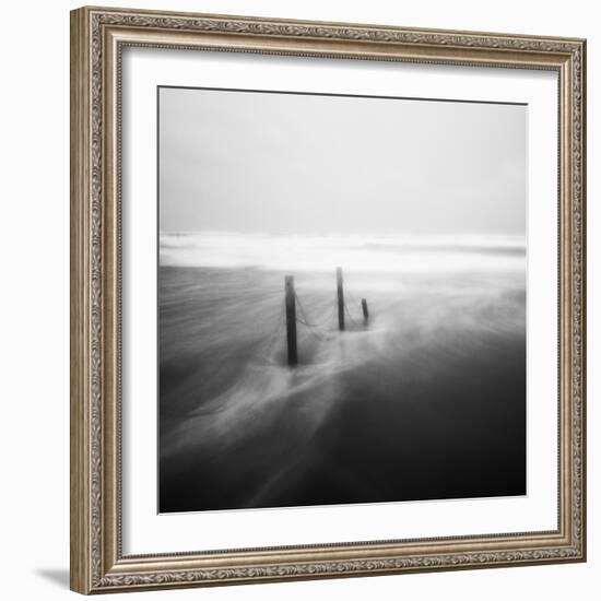 Appesi-Massimo Della-Framed Photographic Print