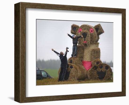 APTOPIX Belarus Harvest Holiday-Sergei Grits-Framed Photographic Print