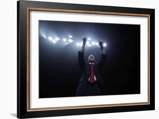 APTOPIX Campaign 2016 Trump-Charles Krupa-Framed Photographic Print