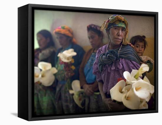 APTOPIX Guatemala Burial-Rodrigo Abd-Framed Premier Image Canvas