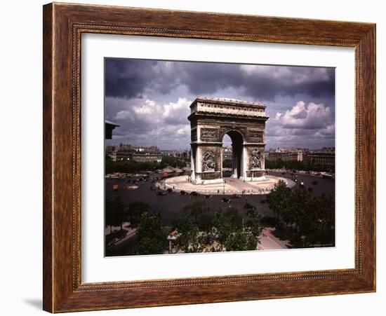 Arc de Triomphe in Paris-William Vandivert-Framed Photographic Print