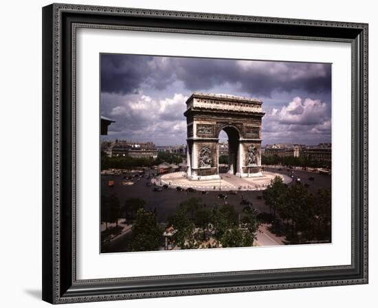 Arc de Triomphe in Paris-William Vandivert-Framed Photographic Print