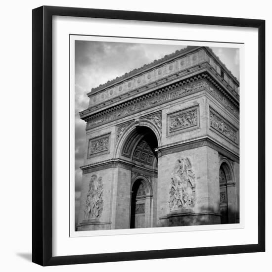 Arc de Triomphe-Emily Navas-Framed Photographic Print