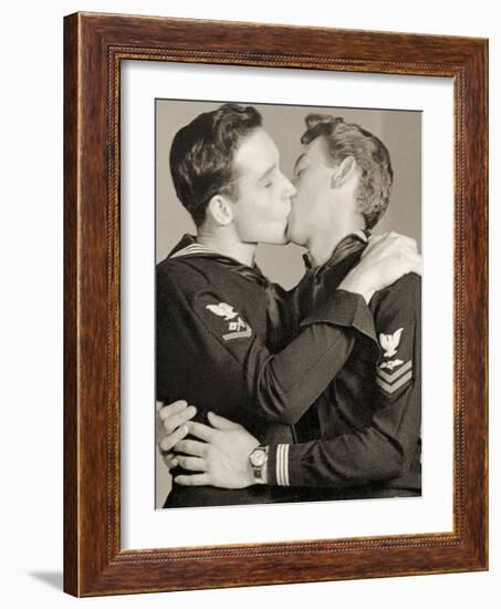 Arcade Photo of Two U.S. Navy Crows Kissing, C.1940-null-Framed Photographic Print