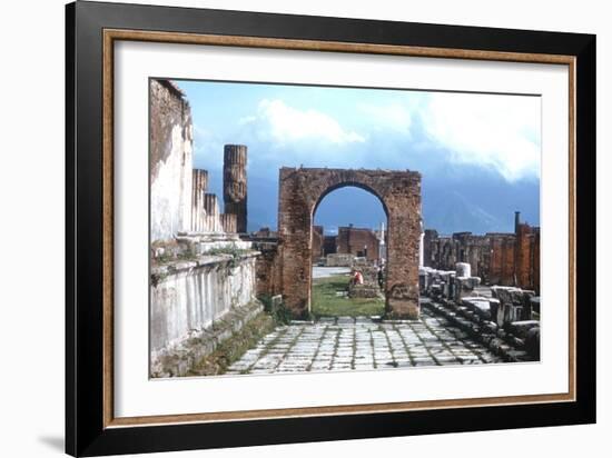 Arch and Walkway, Pompeii, Ancient Rome, 1st Century Ad-null-Framed Photographic Print