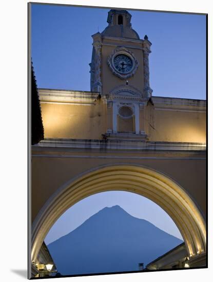 Arch of Santa Catalina, Antigua, UNESCO World Heritage Site, Guatemala, Central America-Ben Pipe-Mounted Photographic Print