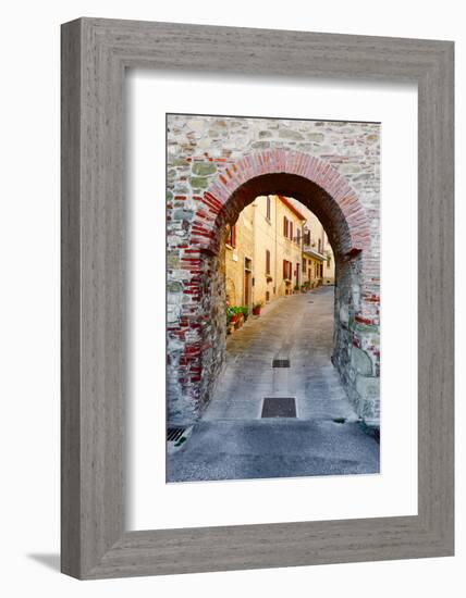 Arch-gkuna-Framed Photographic Print