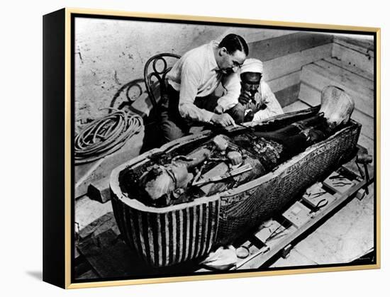 Archaeologist Howard Carter Examining Coffin of Tutankhamen, with 14th Century Egyptian Pharaoh-null-Framed Premier Image Canvas