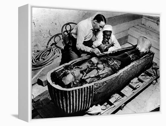 Archaeologist Howard Carter Examining Coffin of Tutankhamen, with 14th Century Egyptian Pharaoh-null-Framed Premier Image Canvas