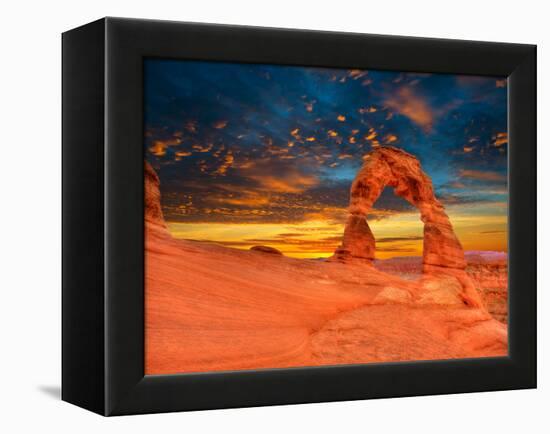 Arches National Park Delicate Arch Sunset in Moab Utah USA Photo Mount-holbox-Framed Premier Image Canvas