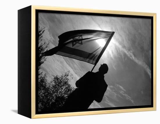 Archmason-Craig Roberts-Framed Premier Image Canvas