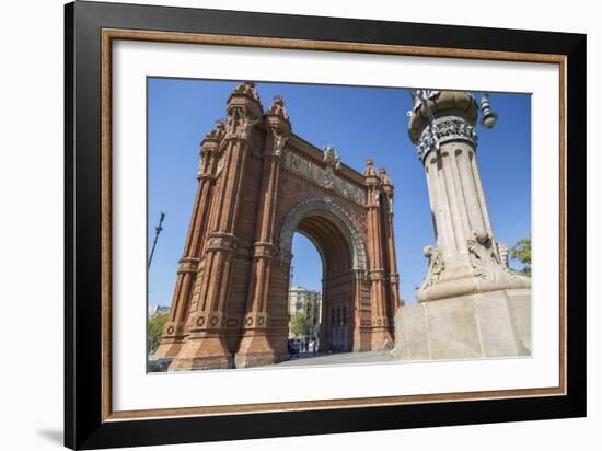 Arco de Triunfo de Barcelona, Barcelona, Catalonia, Spain, Europe-Frank Fell-Framed Photographic Print