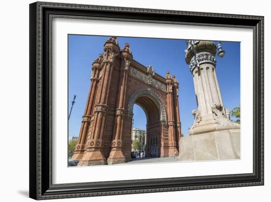 Arco de Triunfo de Barcelona, Barcelona, Catalonia, Spain, Europe-Frank Fell-Framed Photographic Print