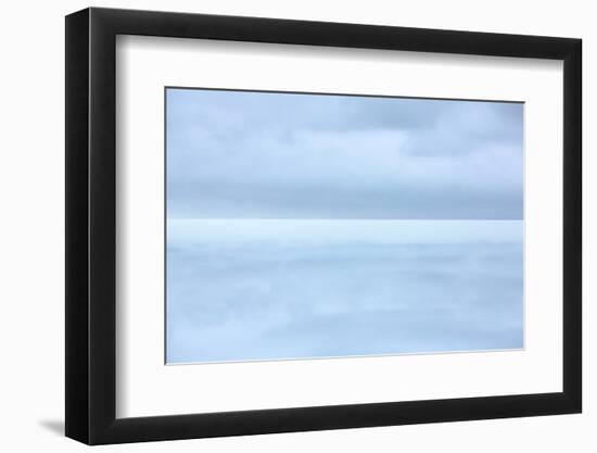 Arctic Calm I-Doug Chinnery-Framed Photographic Print