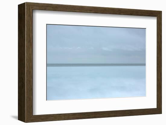 Arctic Calm IV-Doug Chinnery-Framed Photographic Print