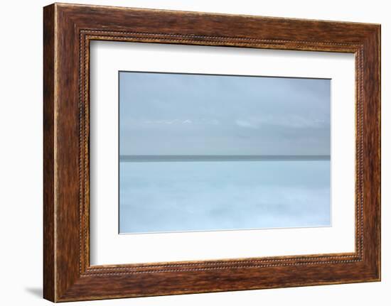 Arctic Calm IV-Doug Chinnery-Framed Photographic Print