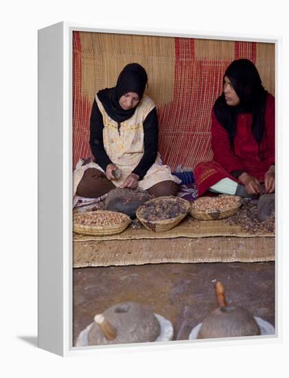 Argen Making, Asni, Atlas Mountains, Morocco, North Africa, Africa-Frank Fell-Framed Premier Image Canvas