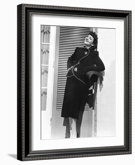 Arise, My Love, Claudette Colbert, 1940-null-Framed Photo