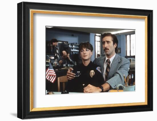 Arizona Junior RAISING ARIZONA by Joel Coen and Ethan Coen with Holly Hunter and Nicolas Cage, 1987-null-Framed Photo