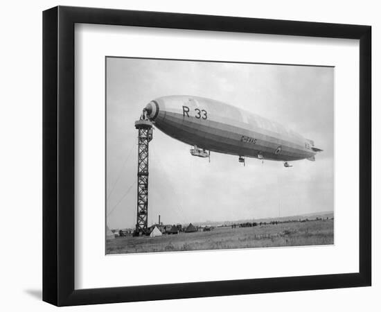 Armstrong Whitworth R33 Airship G-Faag, 1925-null-Framed Photographic Print