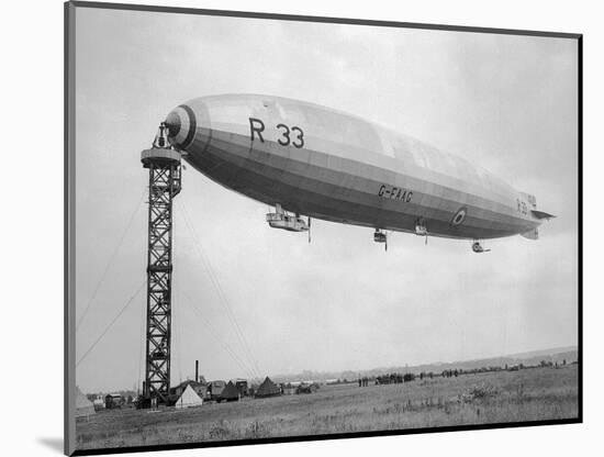 Armstrong Whitworth R33 Airship G-Faag, 1925-null-Mounted Photographic Print