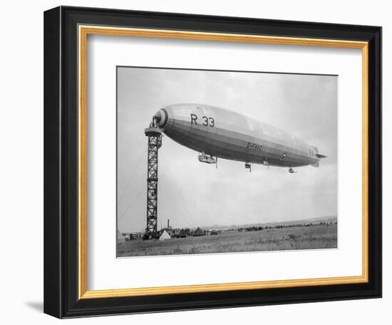 Armstrong Whitworth R33 Airship G-Faag, 1925-null-Framed Photographic Print