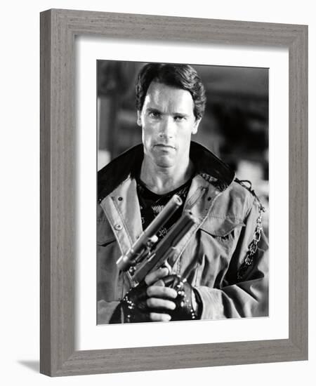 ARNOLD SCHWARZENEGGER. "THE TERMINATOR" [1984], directed by JAMES CAMERON.-null-Framed Photographic Print