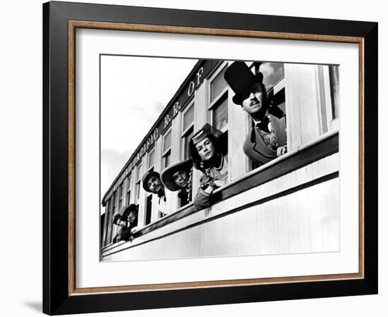 Around The World In Eighty Days, Cantinflas, Shirley MacLaine, David Niven, 1956-null-Framed Photo