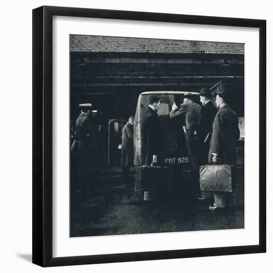 'Arrival', 1941-Cecil Beaton-Framed Photographic Print