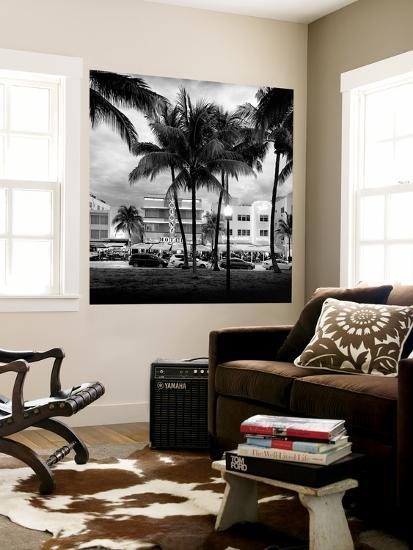 Art Deco Architecture Of Ocean Drive Miami Beach Florida Wall