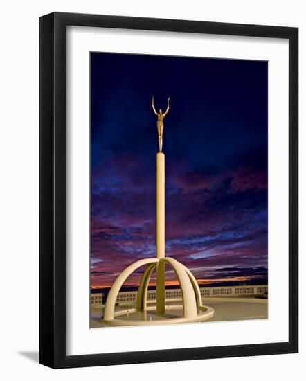 Art Deco Statue at Sunrise Over the Pacific Ocean, Napier, North Island, New Zealand-Don Smith-Framed Photographic Print