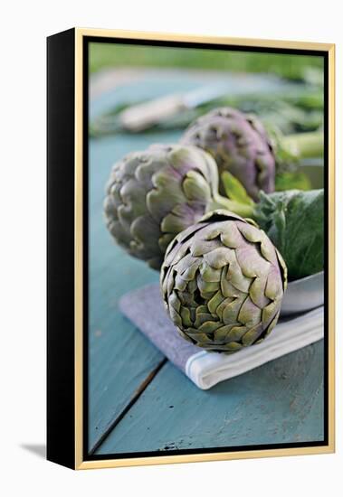 Artichoke of Paestum Igp-null-Framed Premier Image Canvas