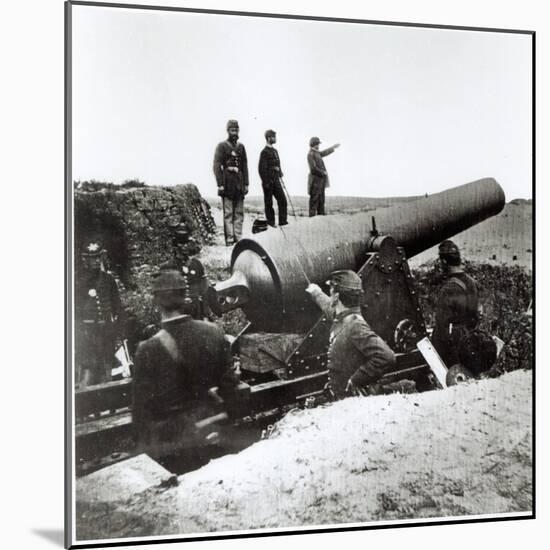 Artillery Battery of the Federal Army During the American Civil War, 1862-Mathew Brady-Mounted Giclee Print