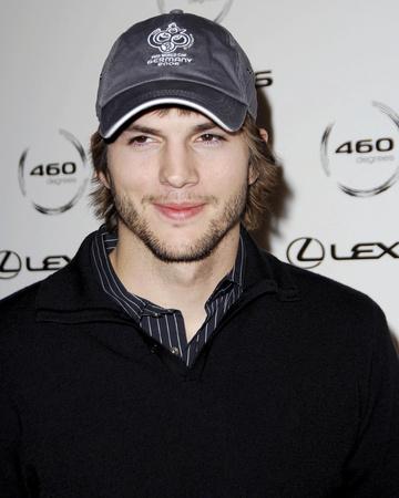 Ashton Kutcher Photo By Art Com