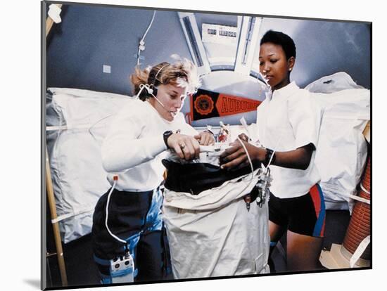 Astronauts Dr Jan Davis and Dr Mae Jemison, Mission Specialists on Space Shuttle Endeavor Mission-null-Mounted Photo