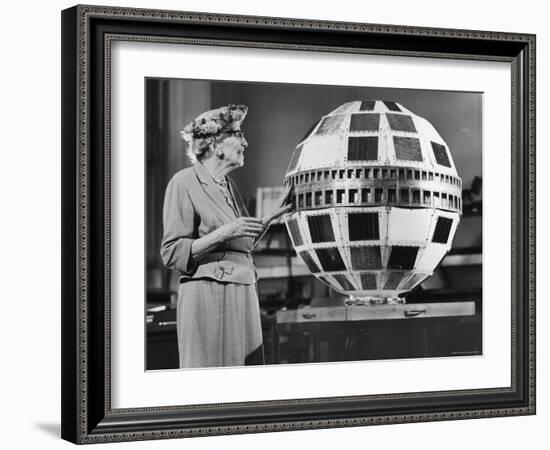 AT&T Stockholder Louise Bucker of Milwaukee Wisconsin-Yale Joel-Framed Photographic Print