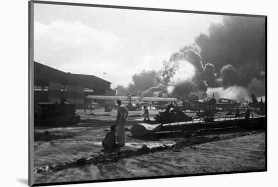 Attack on Pearl Harbor-Bettmann-Mounted Photographic Print