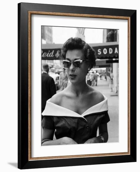 Attractive Young Woman in Manhattan-Lisa Larsen-Framed Photographic Print