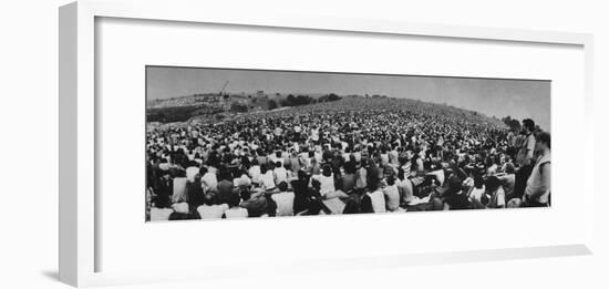 Audience at Woodstock Music Festival-John Dominis-Framed Premium Photographic Print