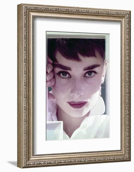 Audrey Hepburn, 1954-null-Framed Photographic Print