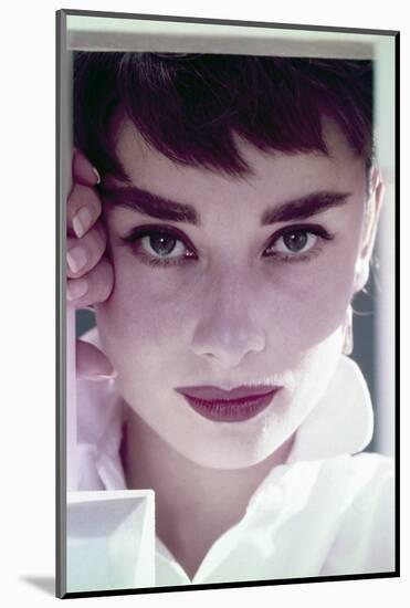 Audrey Hepburn, 1954-null-Mounted Photographic Print