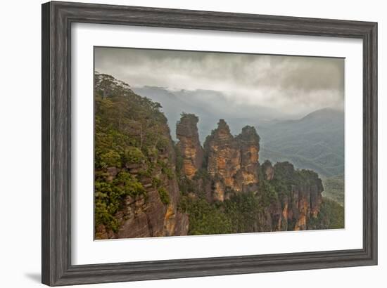 Australia, New South Wales, Blue Mountains, Echo Point, Three Sisters-Rona Schwarz-Framed Photographic Print