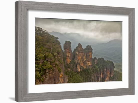 Australia, New South Wales, Blue Mountains, Echo Point, Three Sisters-Rona Schwarz-Framed Photographic Print