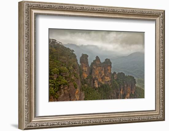 Australia, New South Wales, Blue Mountains, Echo Point, Three Sisters-Rona Schwarz-Framed Photographic Print