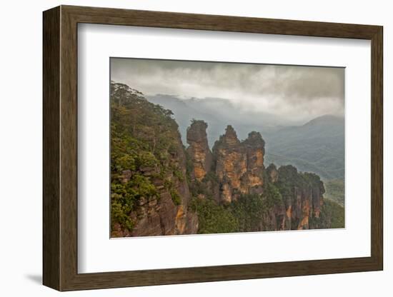 Australia, New South Wales, Blue Mountains, Echo Point, Three Sisters-Rona Schwarz-Framed Photographic Print