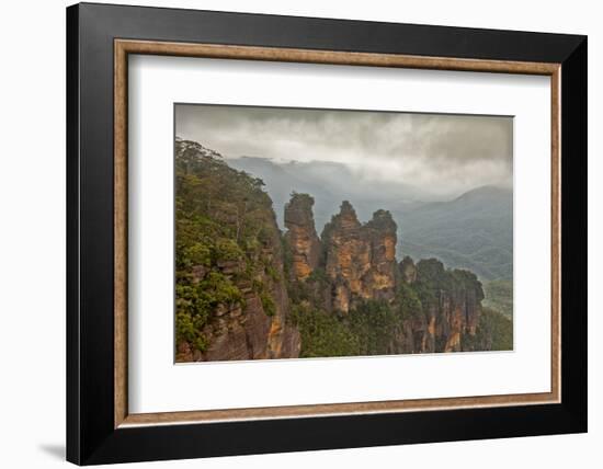 Australia, New South Wales, Blue Mountains, Echo Point, Three Sisters-Rona Schwarz-Framed Photographic Print