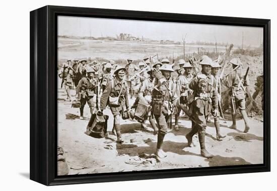 Australian machine-gunners returning from the trenches, France, World War I, 1916-Unknown-Framed Premier Image Canvas