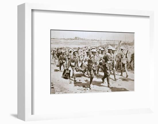 Australian machine-gunners returning from the trenches, France, World War I, 1916-Unknown-Framed Photographic Print