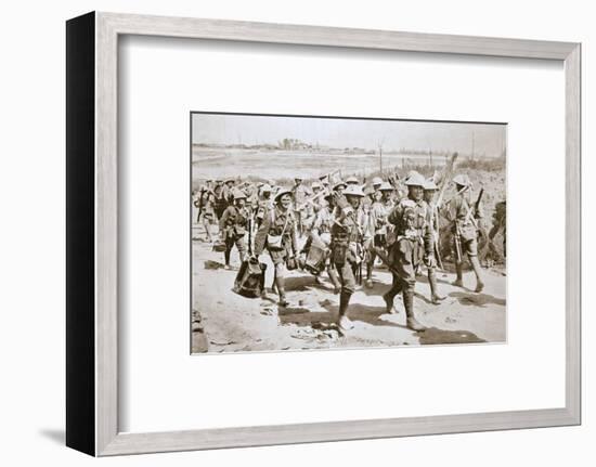 Australian machine-gunners returning from the trenches, France, World War I, 1916-Unknown-Framed Photographic Print