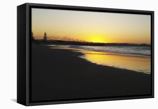 Australian Sunset 2-Karen Williams-Framed Premier Image Canvas